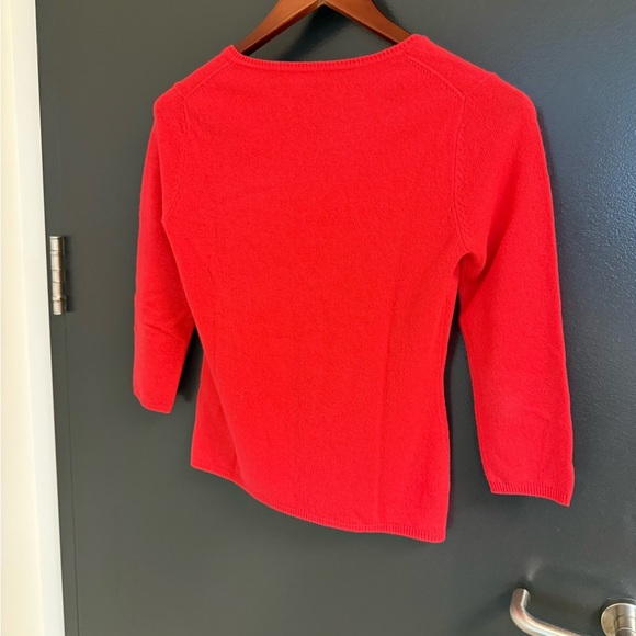 InCashmere S GUC coral V-Neck Sweater Fitted Style 3/4 sleeves - Picture 8 of 14